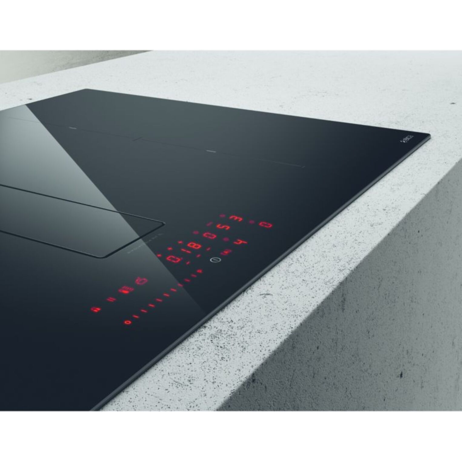 Plaque induction aspirante ELICA NIKOLATESLA FIT PRO 83 recyclage