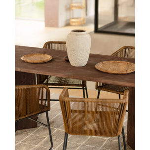Table de salle à manger en bois massif en ton noyer en différentes tailles