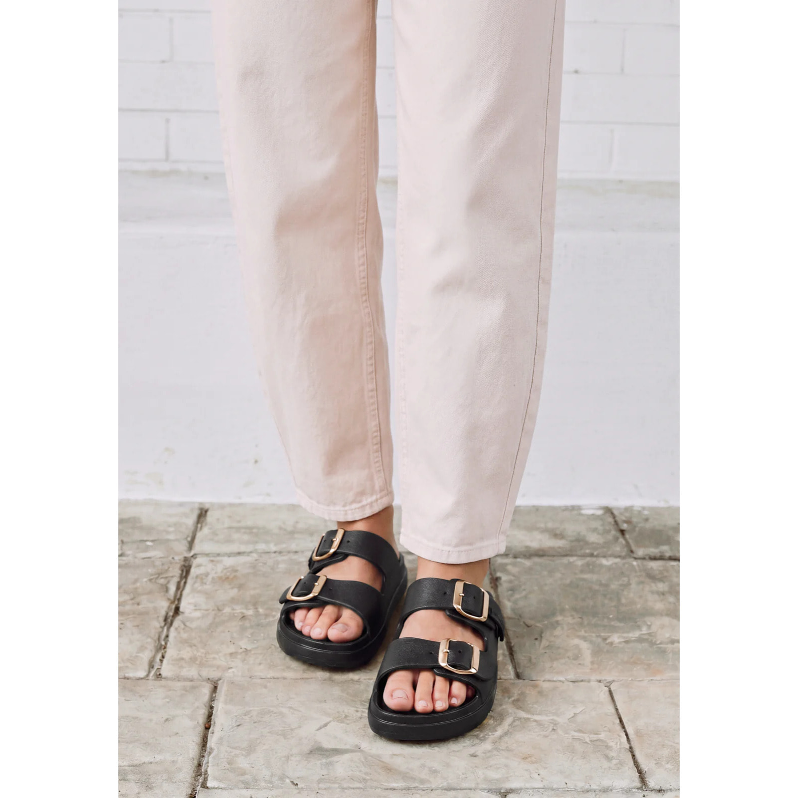 Sandalias Abiertas de Mujer Hebilla Ajustable Vibe Negro