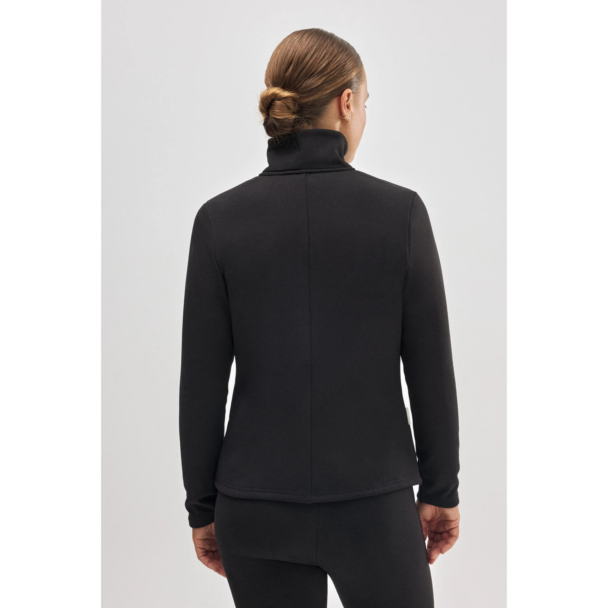 Giacca termica aderente nera in stile sportivo