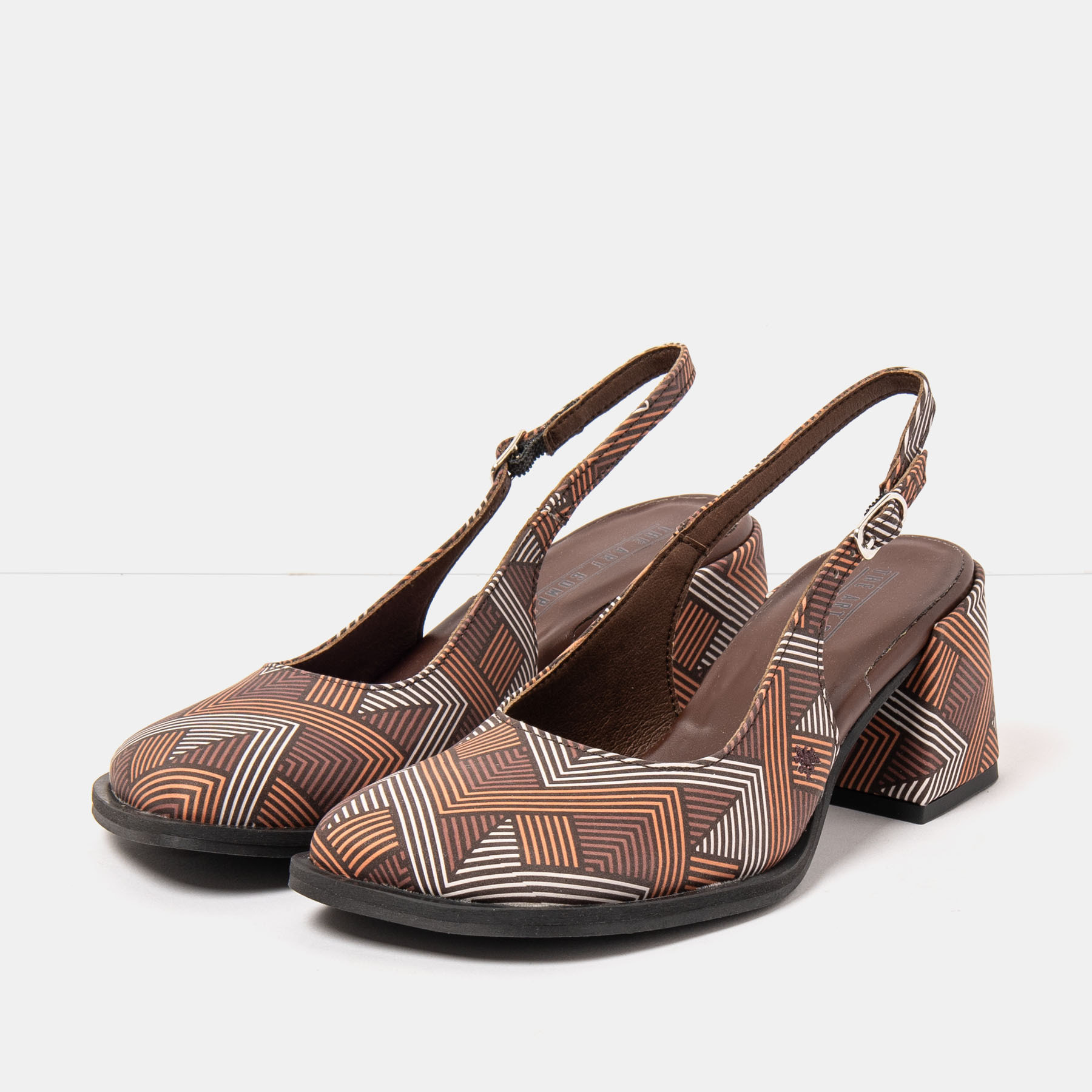 Sandalias con tacón 2012S FANTASY LINES BROWN / VERONA color Lines brown