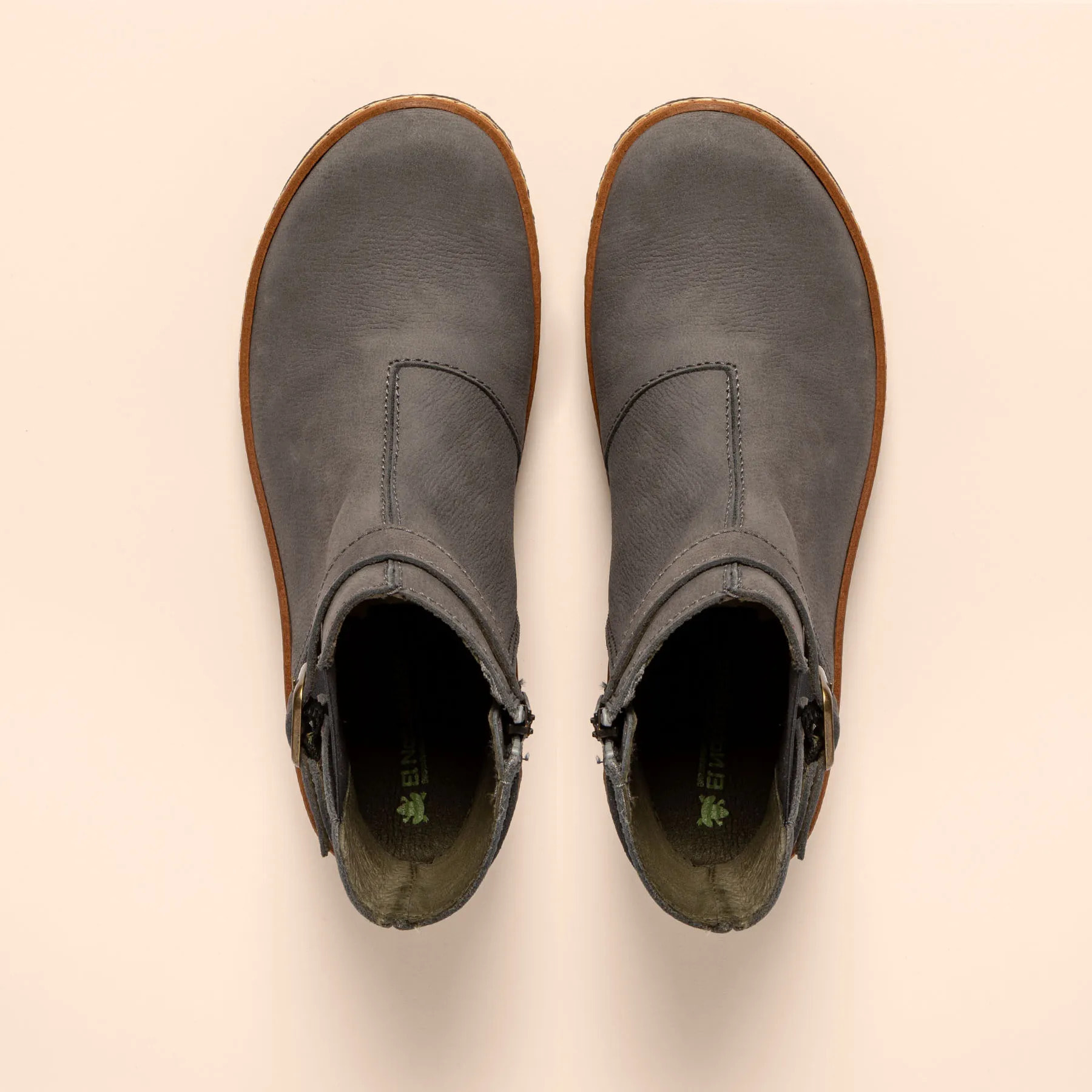 Botines N5133 PLEASANT TOTAL GREY / MYTH YGGDRASIL color Total grey