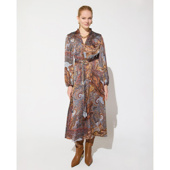 Abito midi in stile boho con dettagli in strass dorati, polsini elasticizzati e cintura con fibbia dorata.