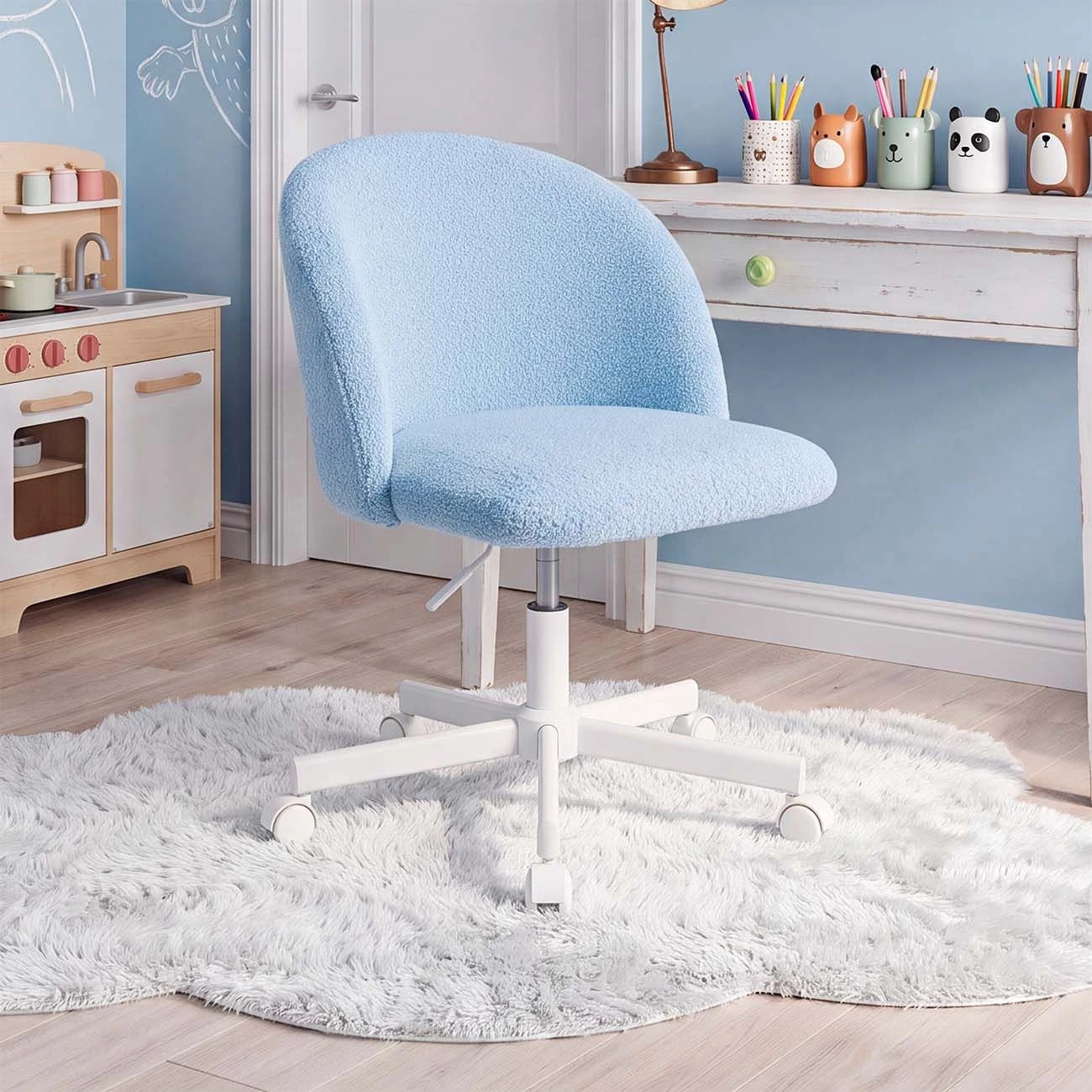 Silla de escritorio tapizada en borreguito azul claro 76-89,5 cm Candy Azul Claro