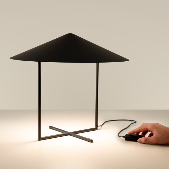 LEDS C4 E-lamp Wireless lampara de sobremesa con luz led blanco cálido 2700k en color blanco