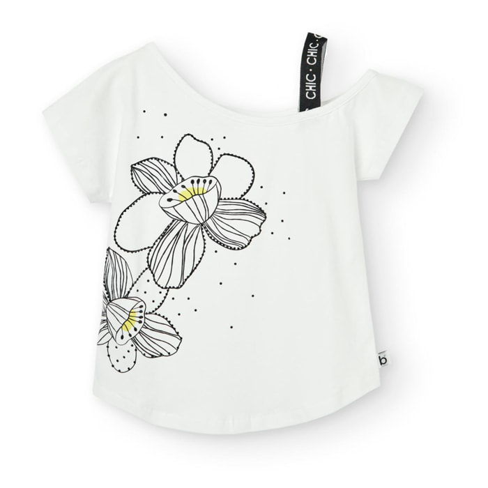 Camiseta en blanco con manga corta y dibujo floral
