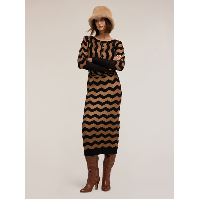 Motivi - Vestido largo jacquard con motivo chevron - Marrón