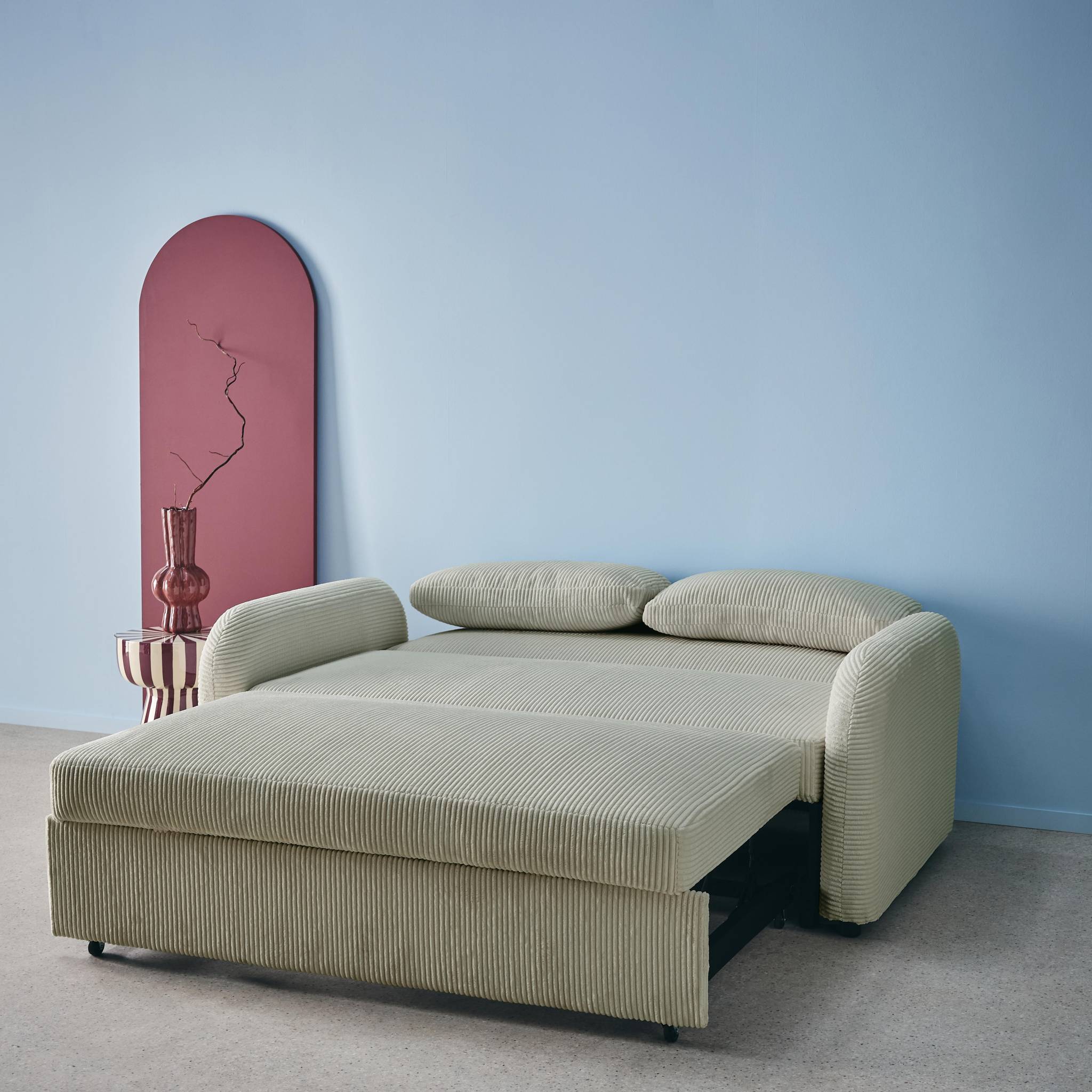 Canapé convertible arrondi 2 places velours côtelé gris clair L 168 x P 90 x H 88cm - Lino