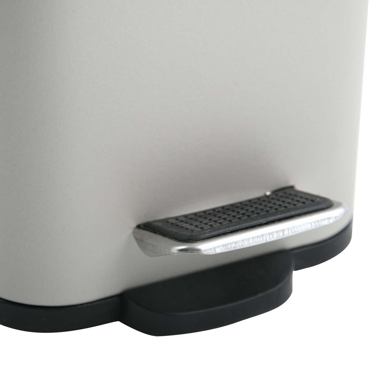 Cubo de basura con pedal ERIK de 5L en color Topo - 14x28x29cm