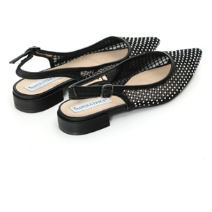 Ballerine slingback con tomaia semitrasparente ricoperta di strass
