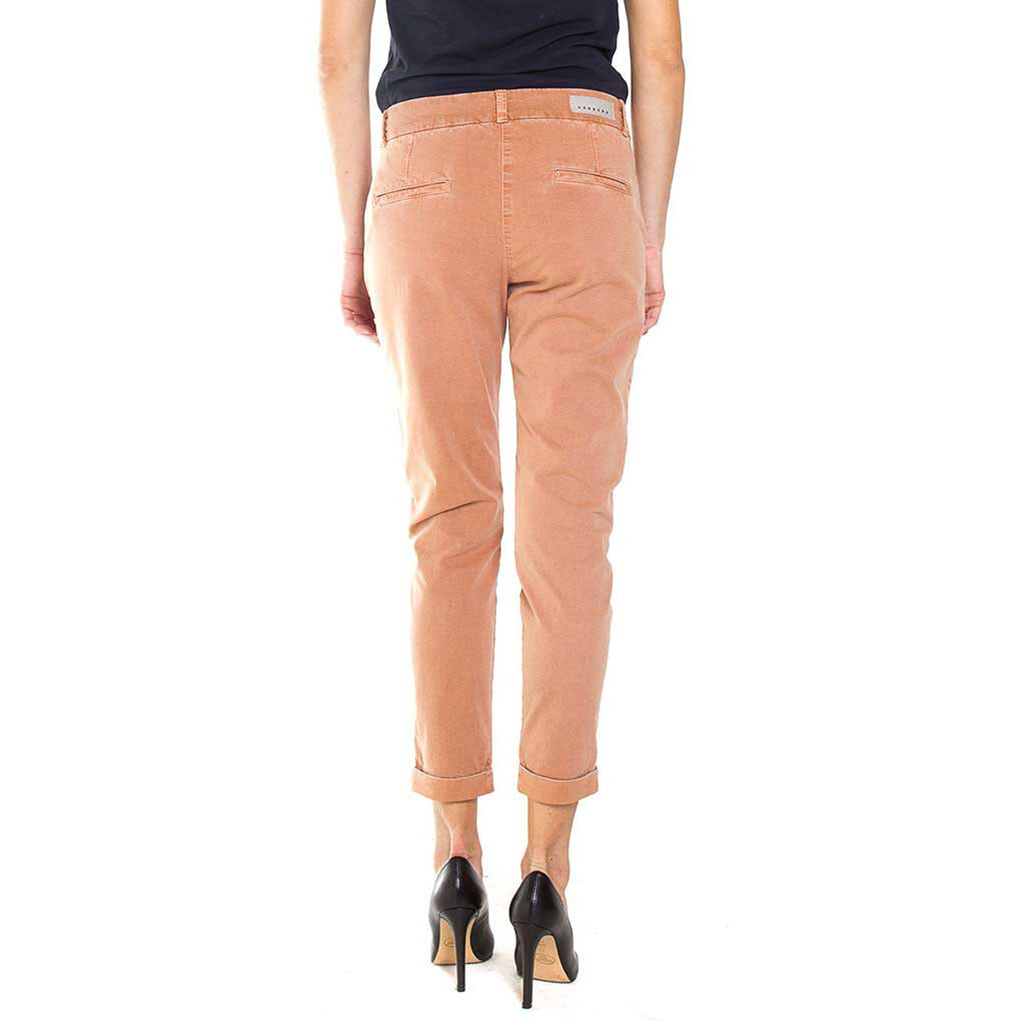 PANTALONE CHINOS IN GABARDINA STRETCH. MOD. T765. Vita regolare e gamba comoda.