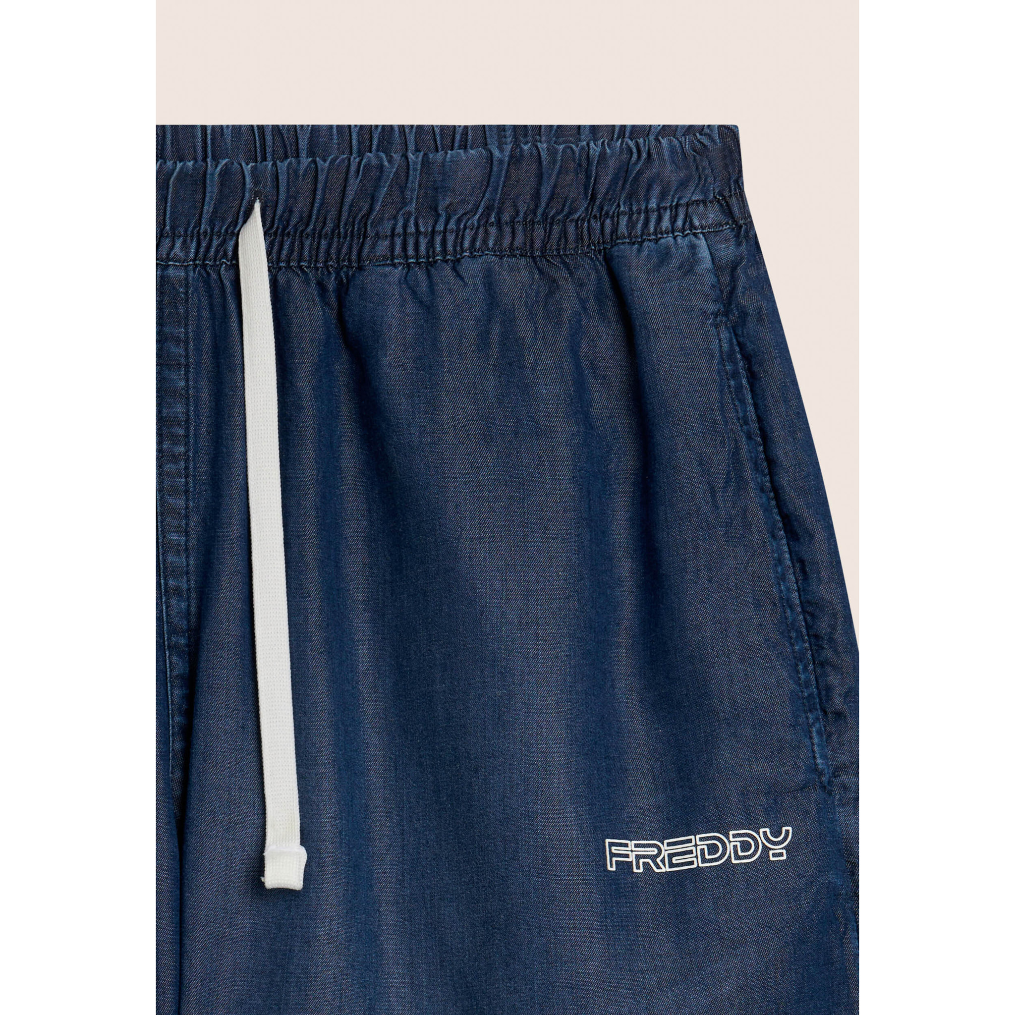 Pantaloni Corti in Chambray con Coulisse in Contrasto