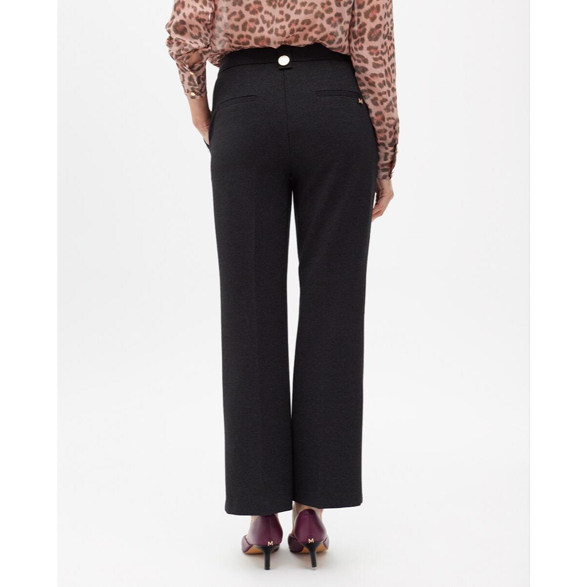 Pantaloni in maglia con bottoni