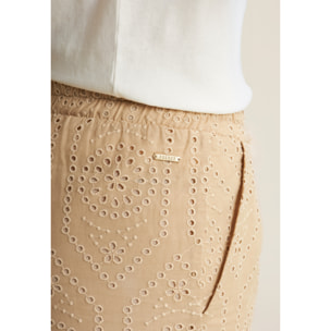 Pantaloni corti in mussola con dettagli Sangallo