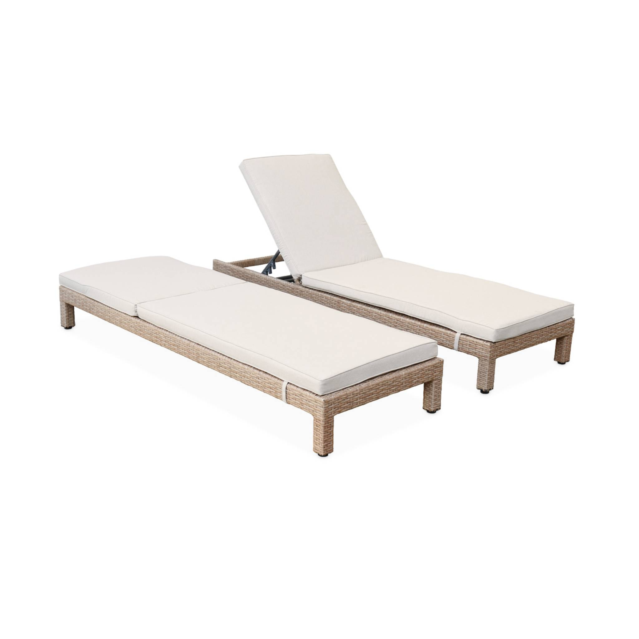 Set de 2 bains de soleil en résine tressée. transats - Pisa x2 - Naturel. Coussins beige