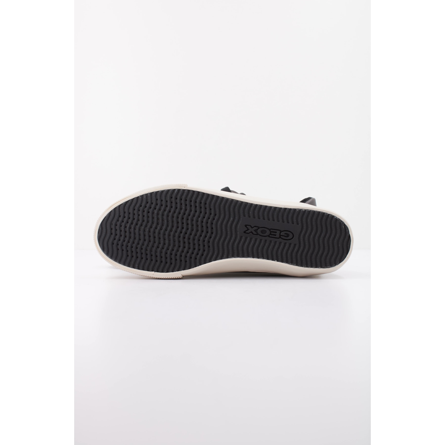 Zapatos Casual Mujer de la marca GEOX  modelo D EMMELENY NEGRO