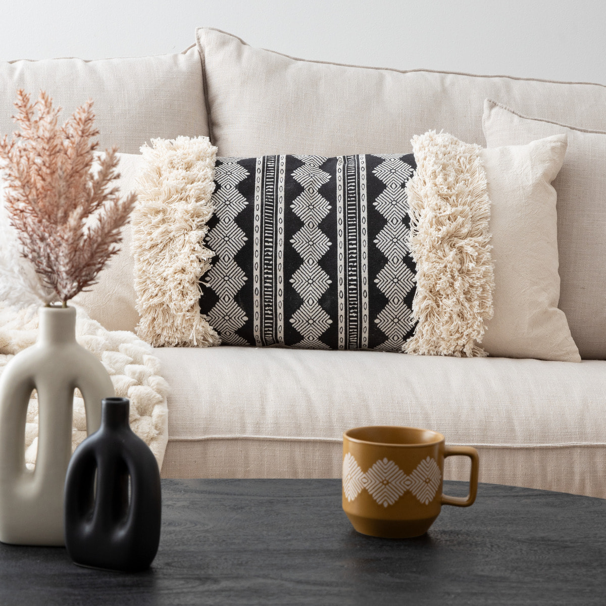 Coussin jacquard Inuit dreams  75x35cm