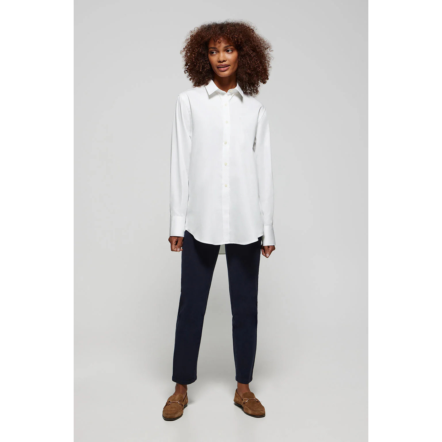 Camisa Cape blanca oversize con bordado minimal Polo Club