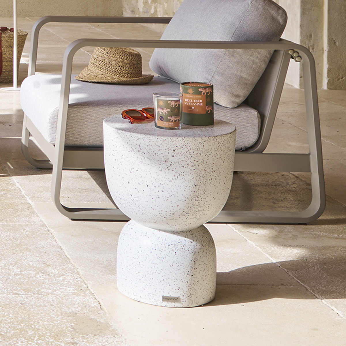 Table d'appoint de jardin "Timandra" D. 35 x H47cm en terrazzo
