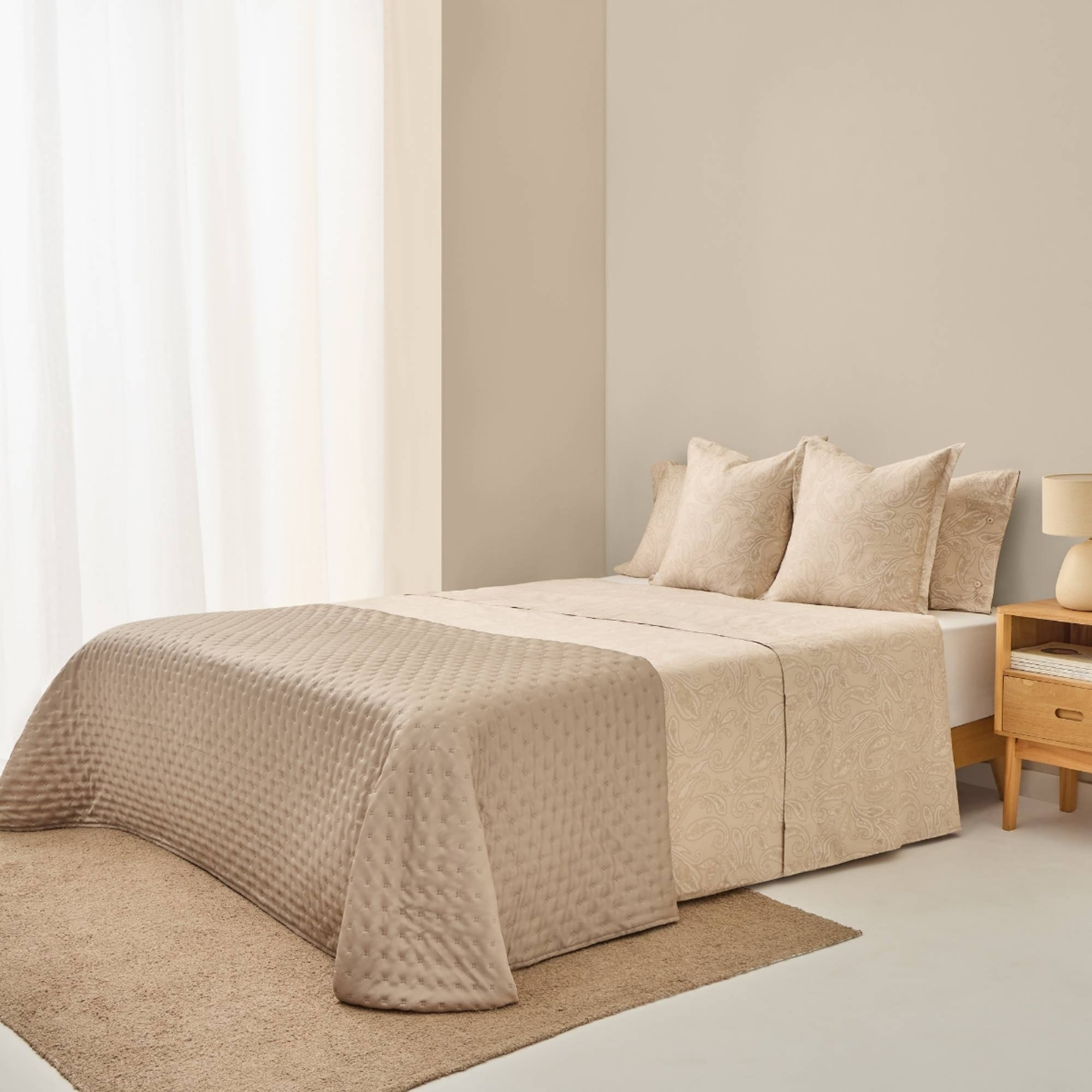 Sábana encimera algodón satén 300 hilos paisley Sentisis color marron beige 100% Algodón