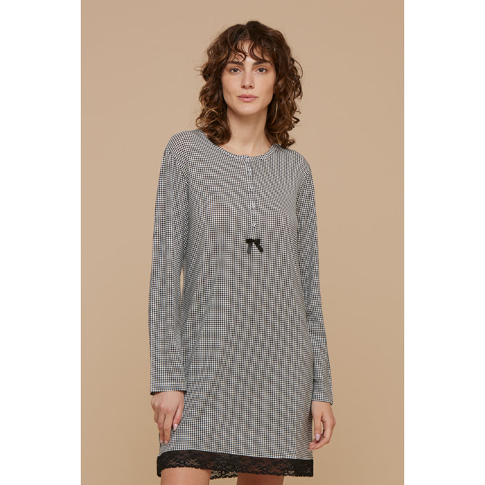 Chemise De Nuit Femme Valery Noire Avec Bordure En Pince - Élégante Et Confortable