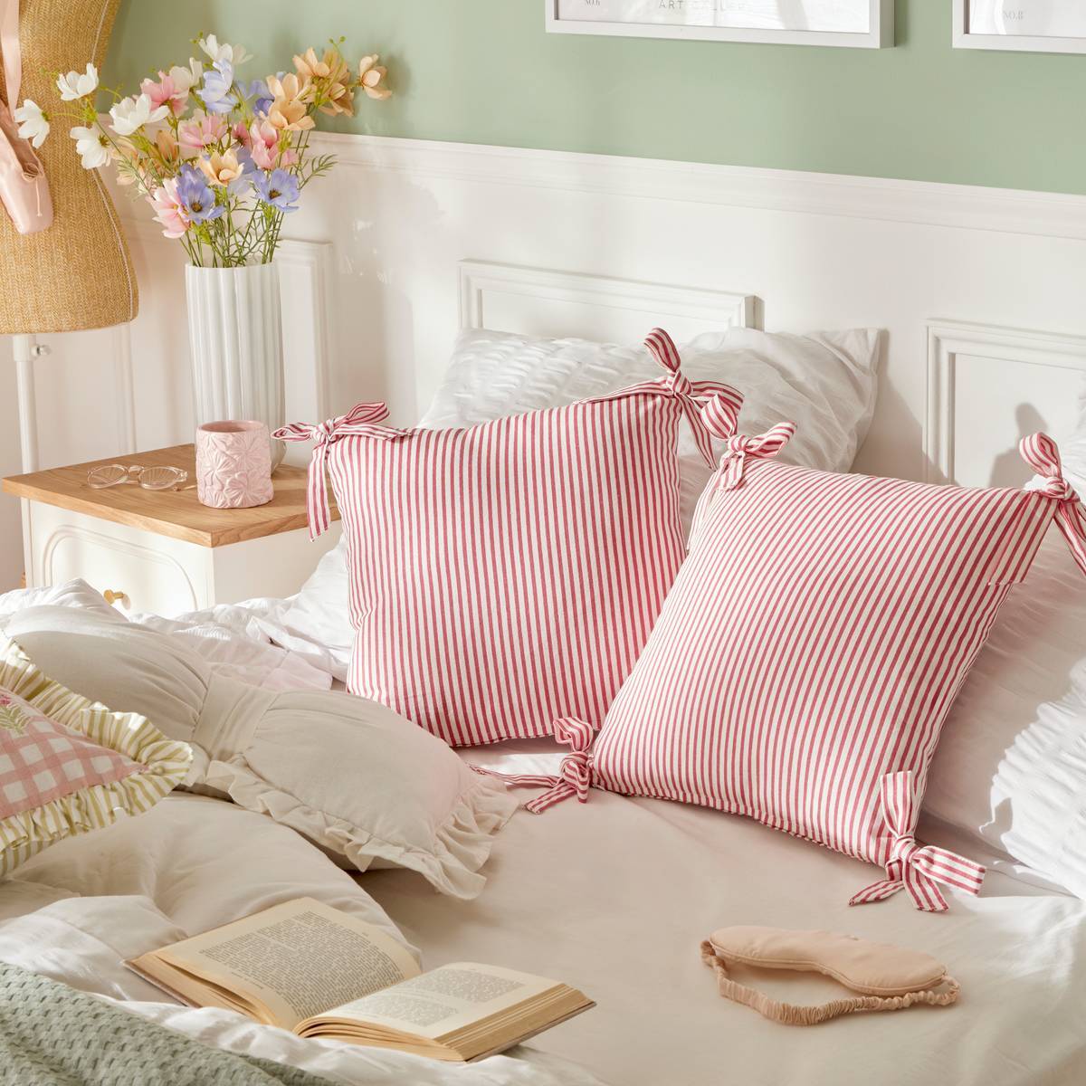 Coussin Fleur de rose 40x40cm rose