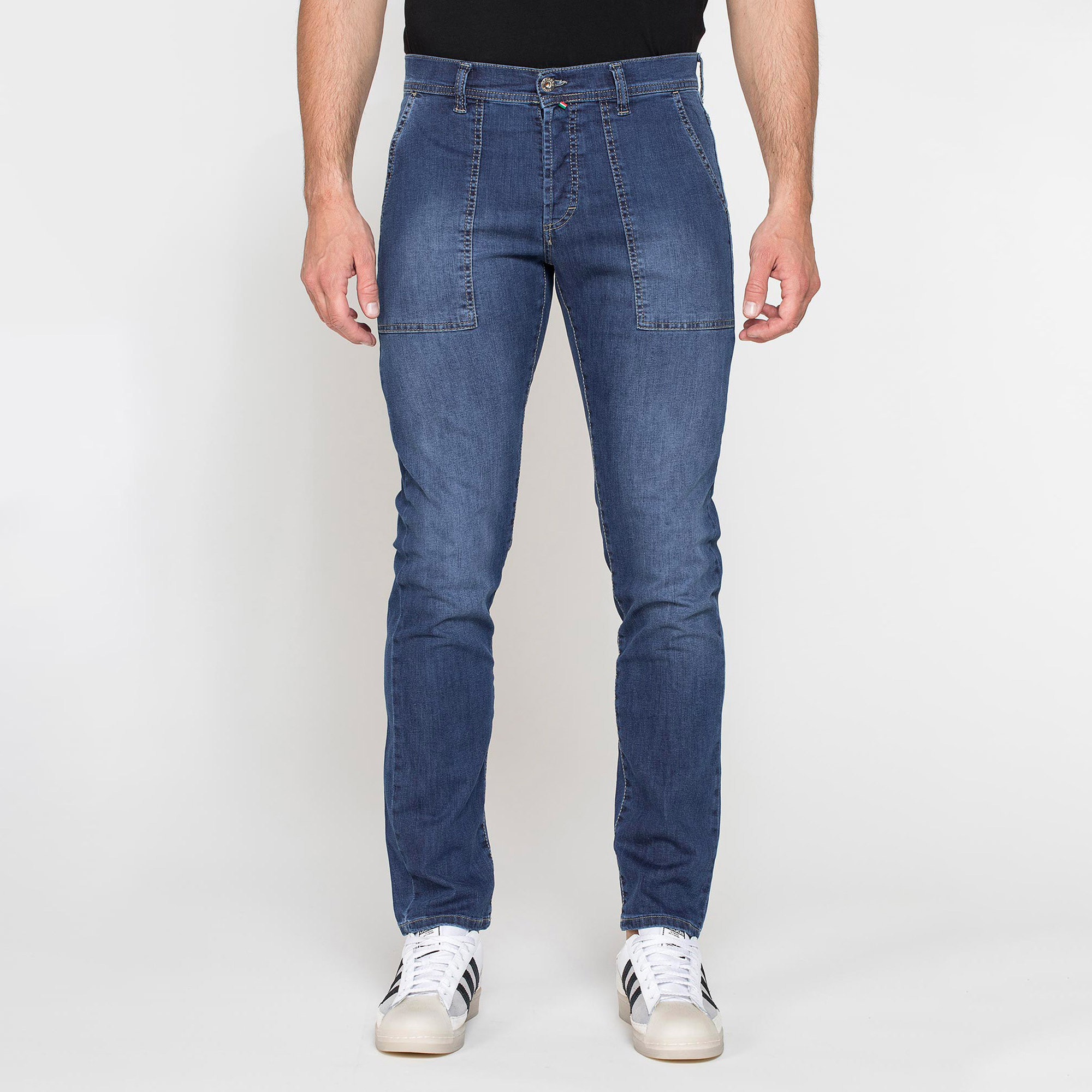 JEANS UOMO 5 TASCHE MOD. 710 IN DENIM ELASTICIZZATO 9 oz. Vita regolare con bottoni, gamba comoda.