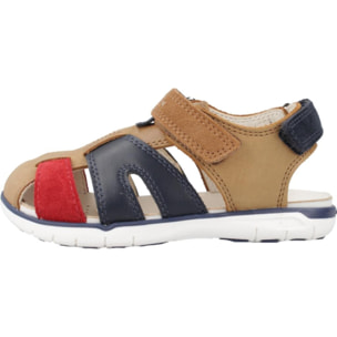 Sandalias Niño de la marca GEOX  modelo B SANDAL DELHI BOY MARRON