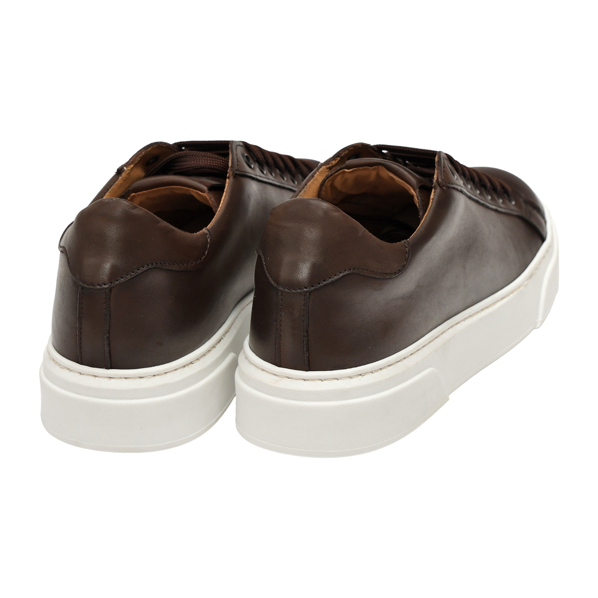 Sneakers stringate in vera pelle