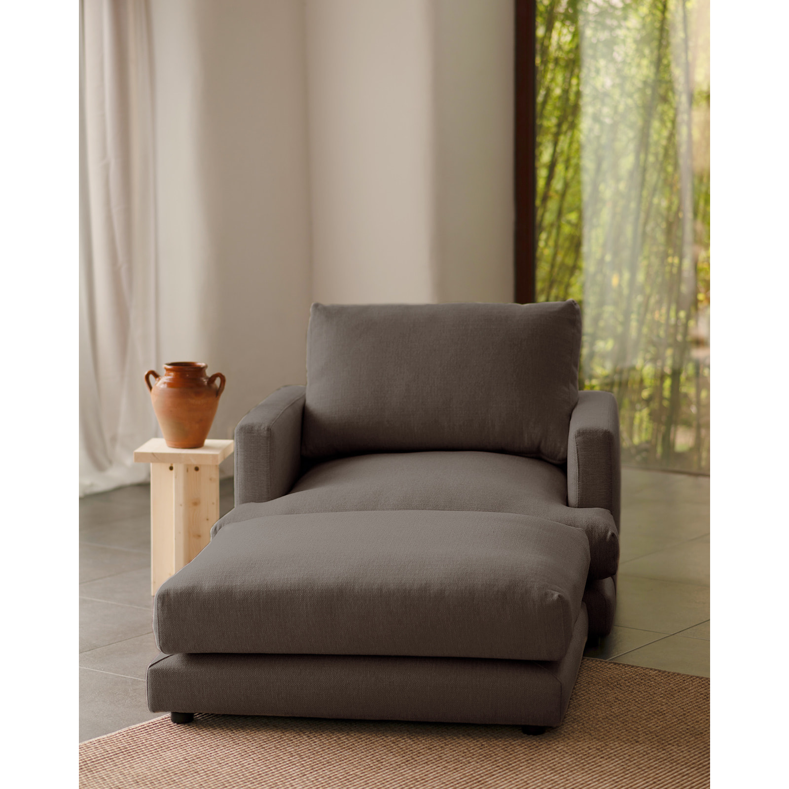 Pouf gris foncé de 97x78cm Hauteur: 36 Longueur: 97 Largeur: 78