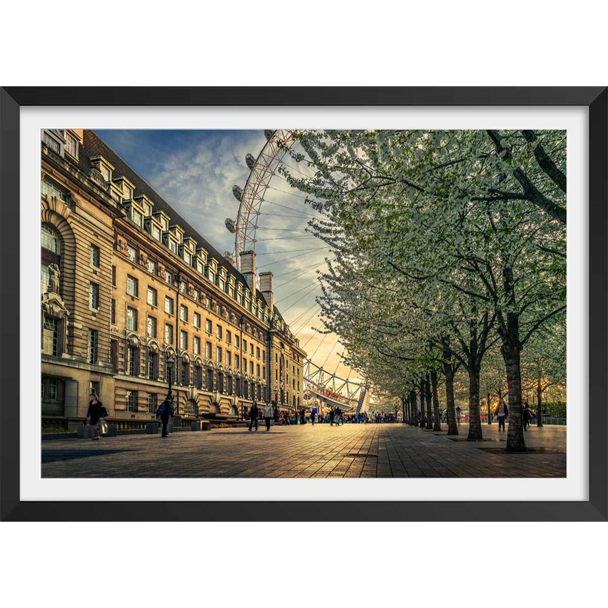 Affiche lumière sur London Eye Affiche + cadre en bois - Noir