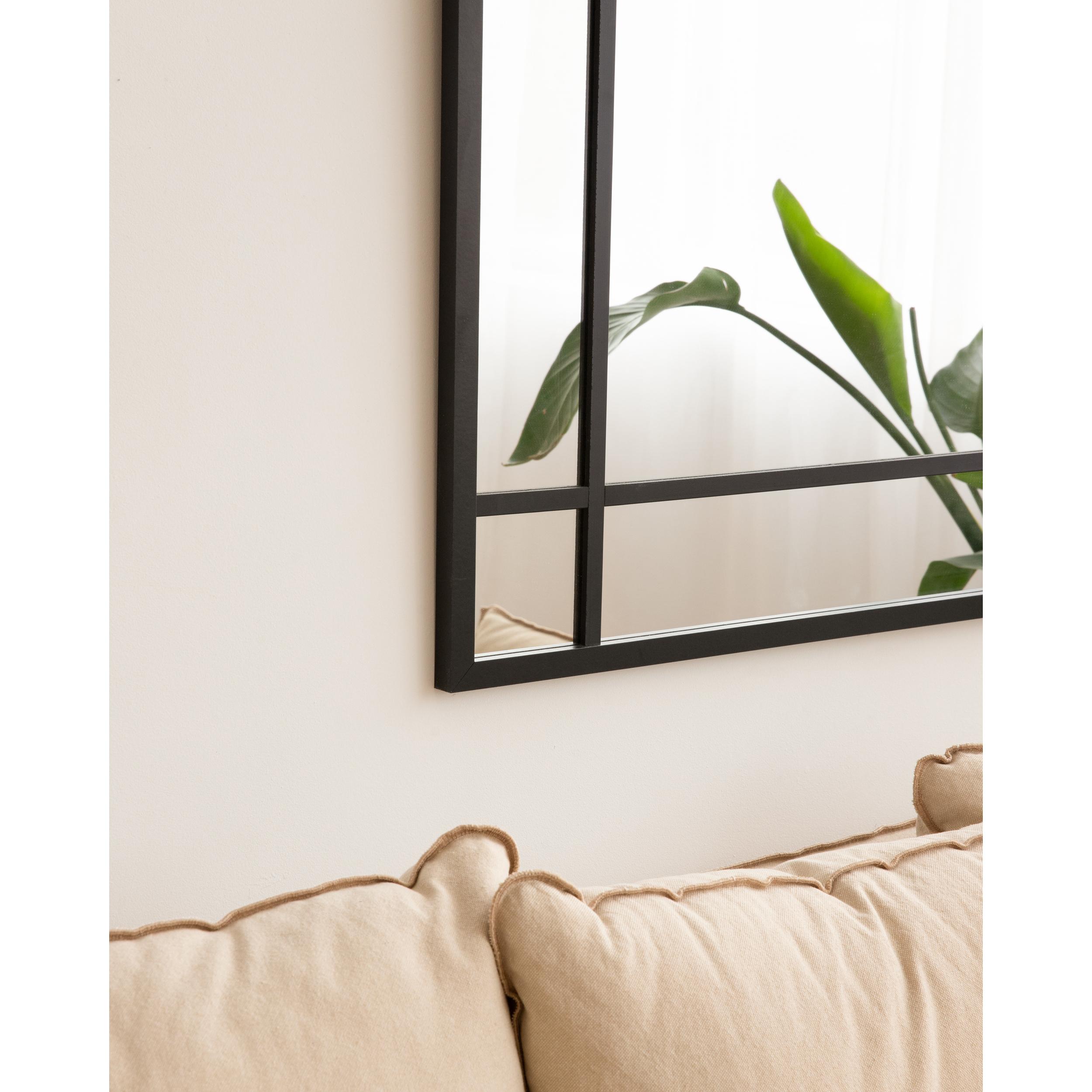 Espejo rectangular de pared tipo ventana elaborado con madera de acabado negro Alto: 99.6 Largo: 69.7 Ancho: 1.4