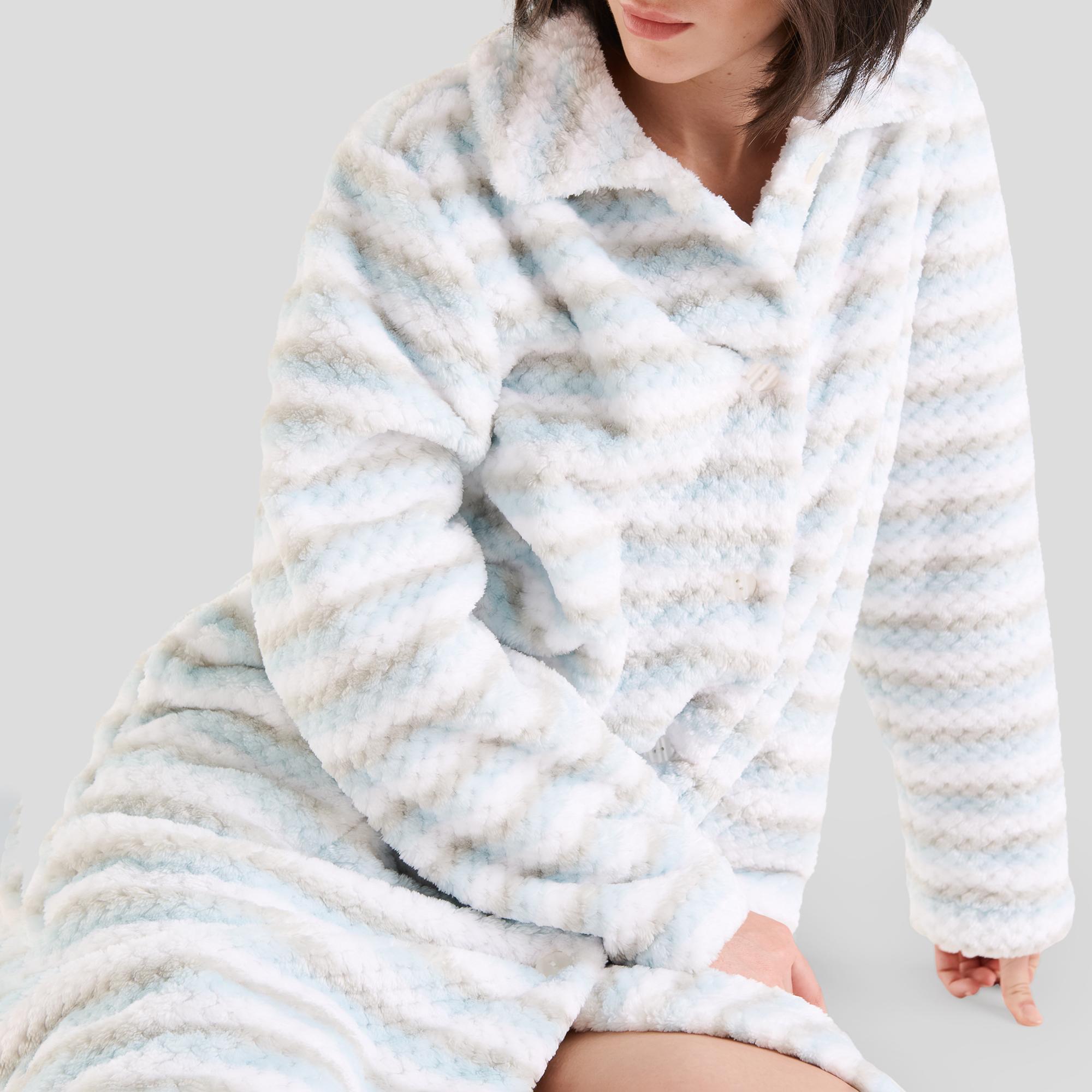 Bata larga de mujer Celeste