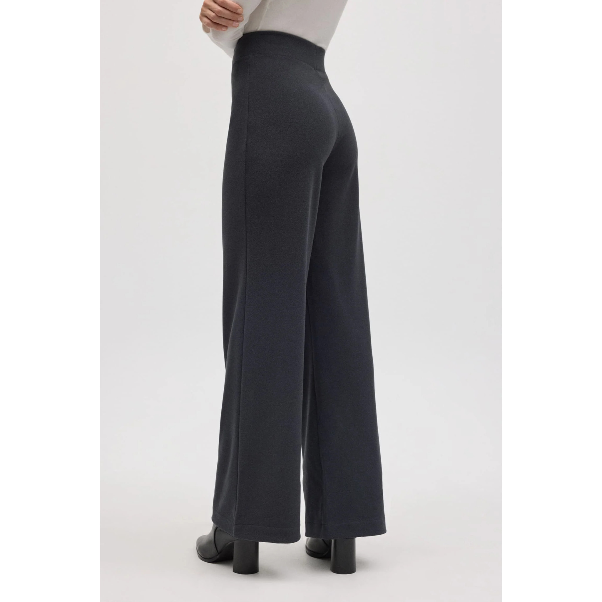 Pantaloni dritti con texture antracite