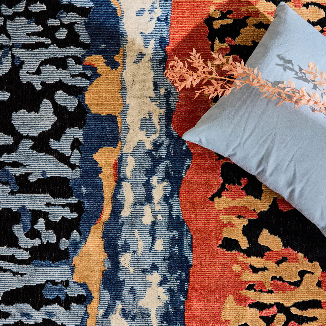 GARDEN - Tapis d'intérieur / extérieur à motif abstrait noir, bleu, beige, rouge