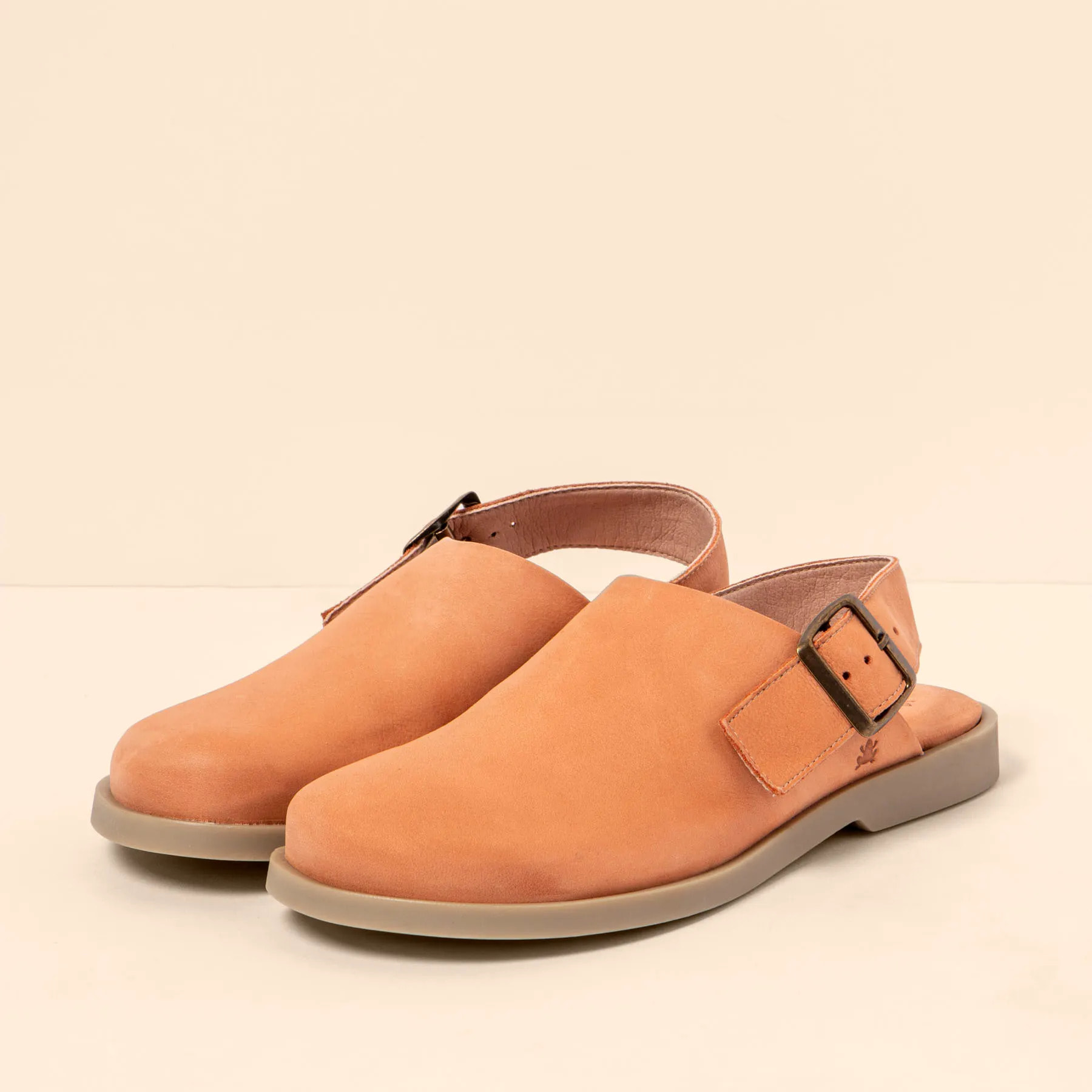 Zapatos N5871 NOBUCK LAVADO SALMON/ ARENISCA color Salmon