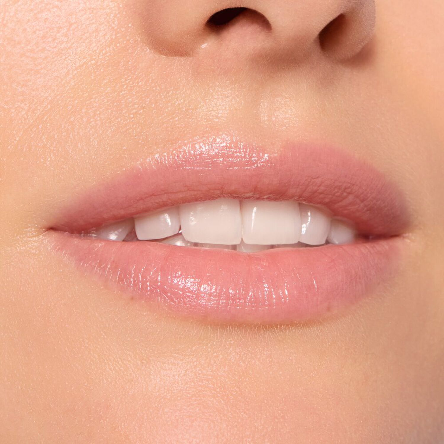 Care In Colours Lip Balm - Baume à Lèvres Fini Brillant Naturel