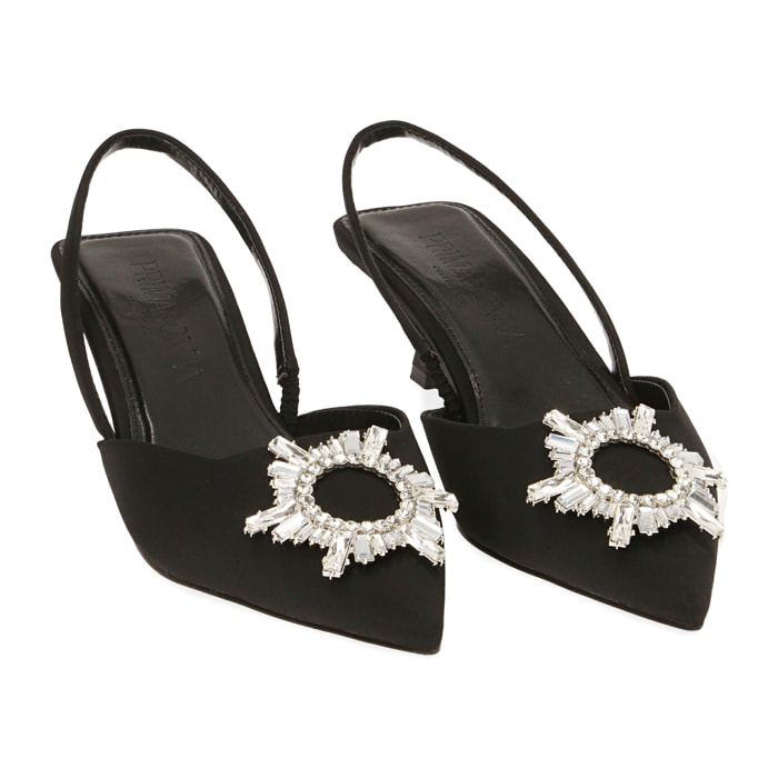 Zapatos destalonados de lycra negra, tacón de 4,5 cm.