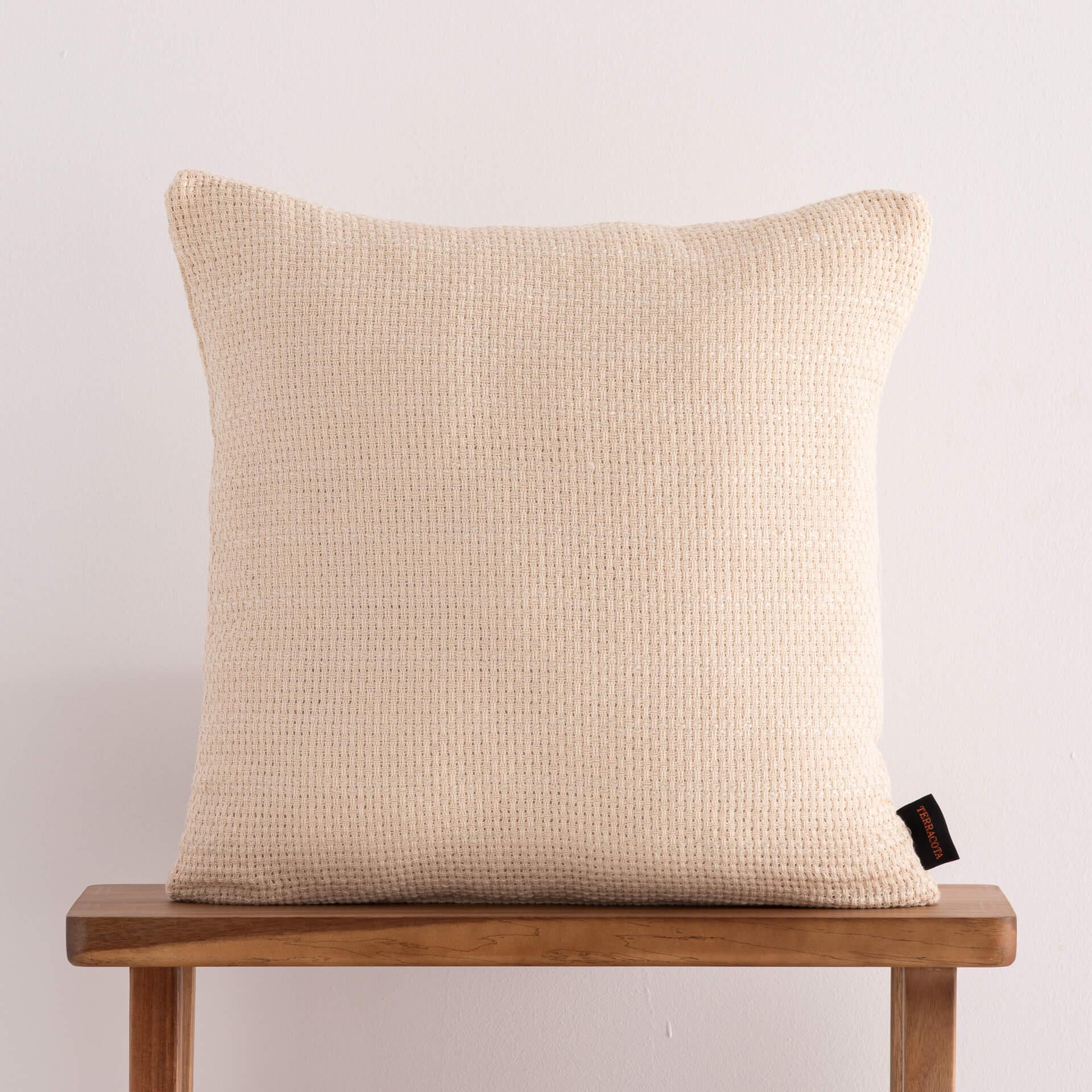 Housse de coussin jacquard 65x65 cm Agres Os