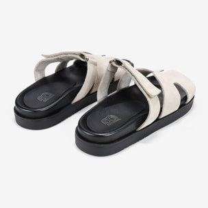 Sandalias planas blancas en piel
