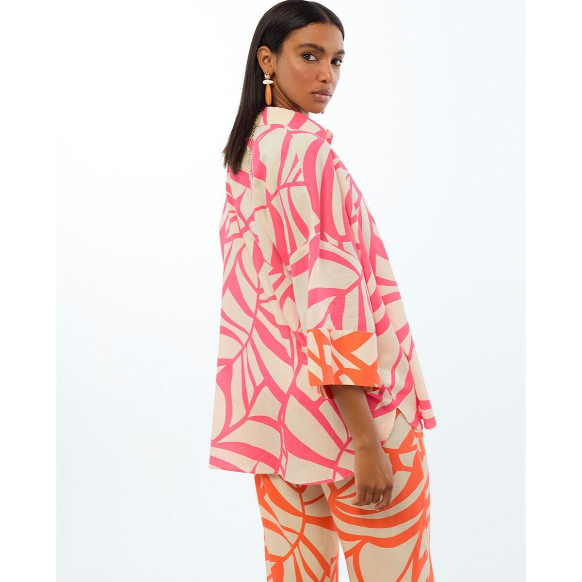 Camicia a maniche corte con stampa a foglie