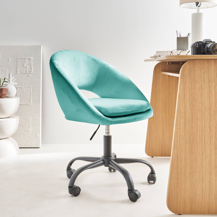 Chaise de bureau ronde à roulettes en velours cyan. Pam. L 59 x P 60 x H 79 / 89cm.