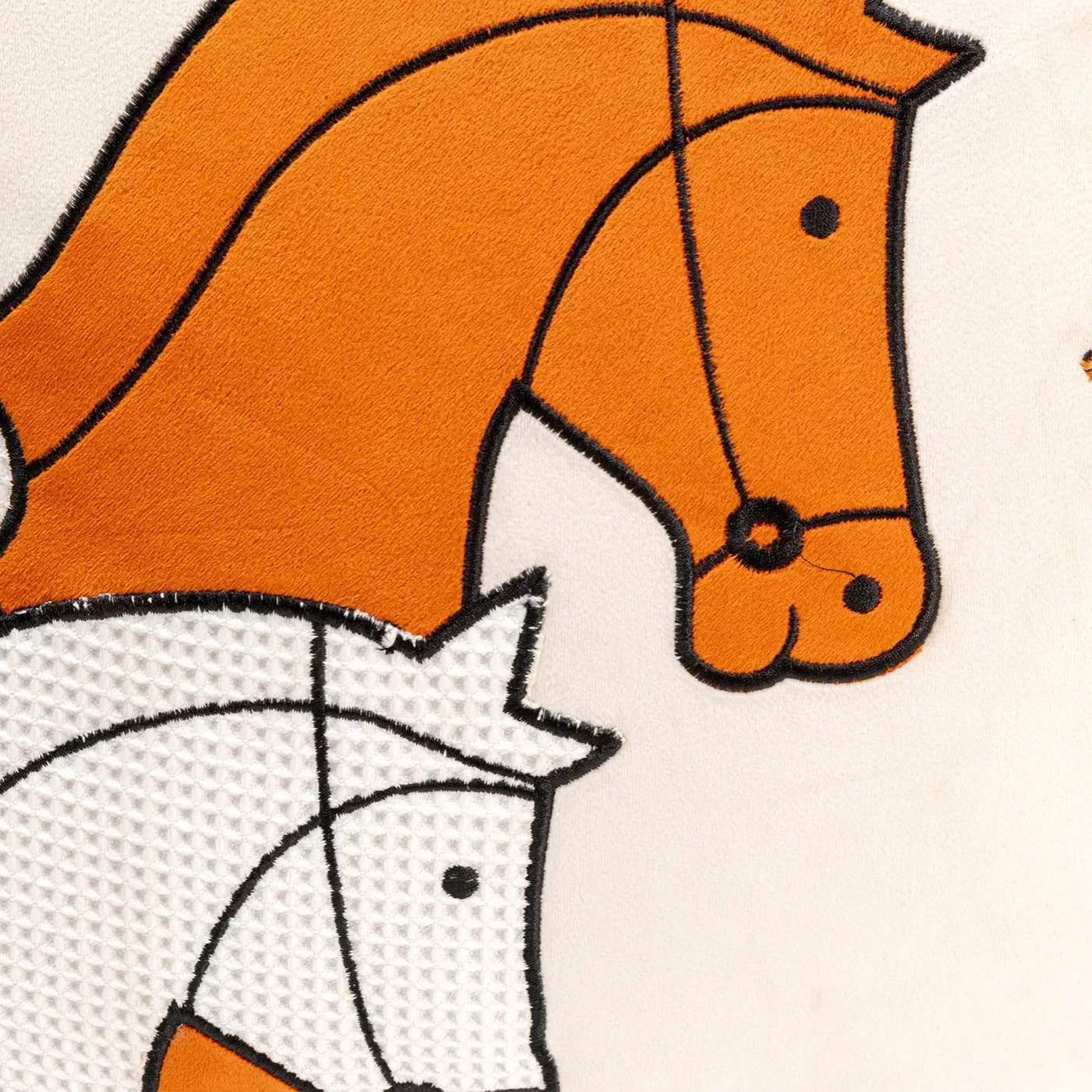 Coussin trio chevaux Kare Design
