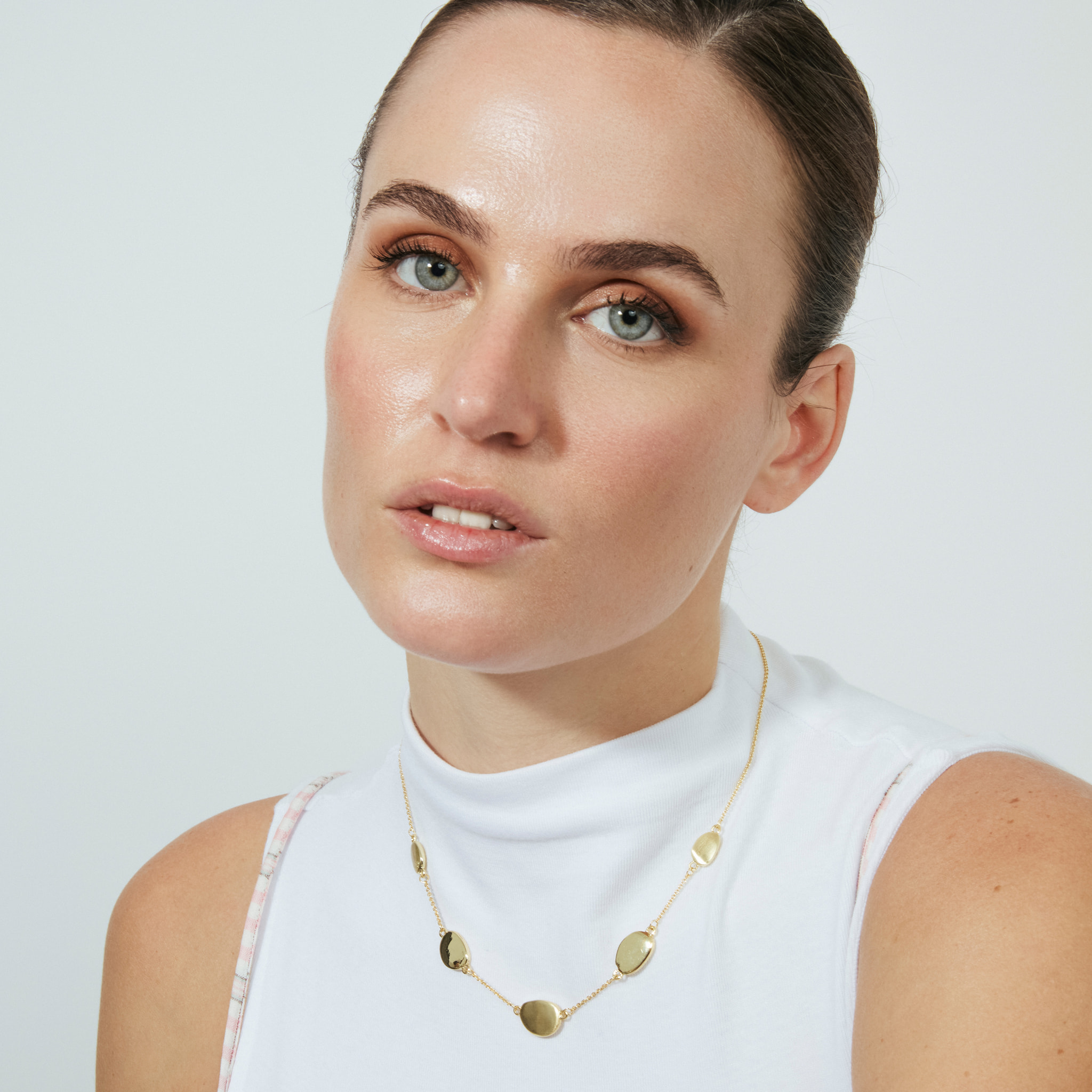 Collar acabado en oro amarillo de 18k