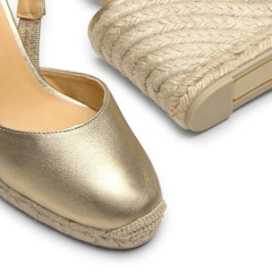 Alpargatas de cuña de mujer Carissa en piel metalizada, abertura en la parte posterior del talón