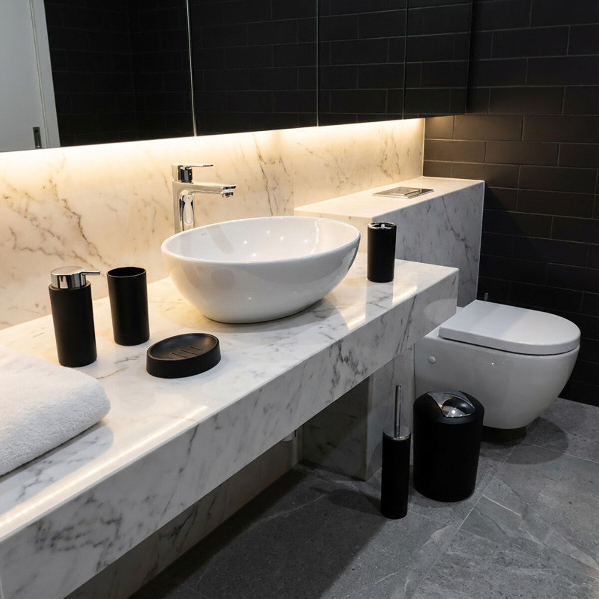 Ensemble 6 accessoires PP HANNAH 6 pièces Noir mat MSV