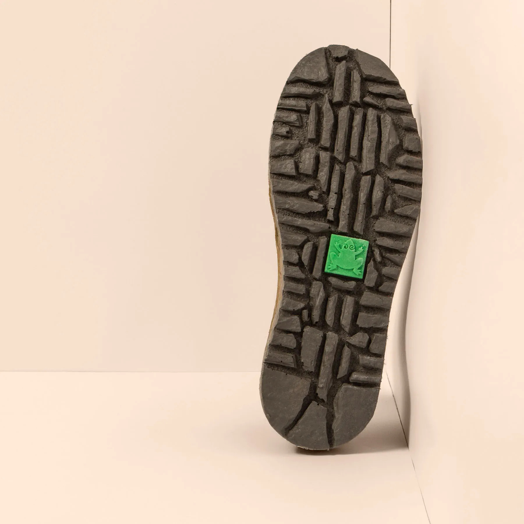 Zapatos N5637 PLEASANT BROWN/ FELSEN color Brown