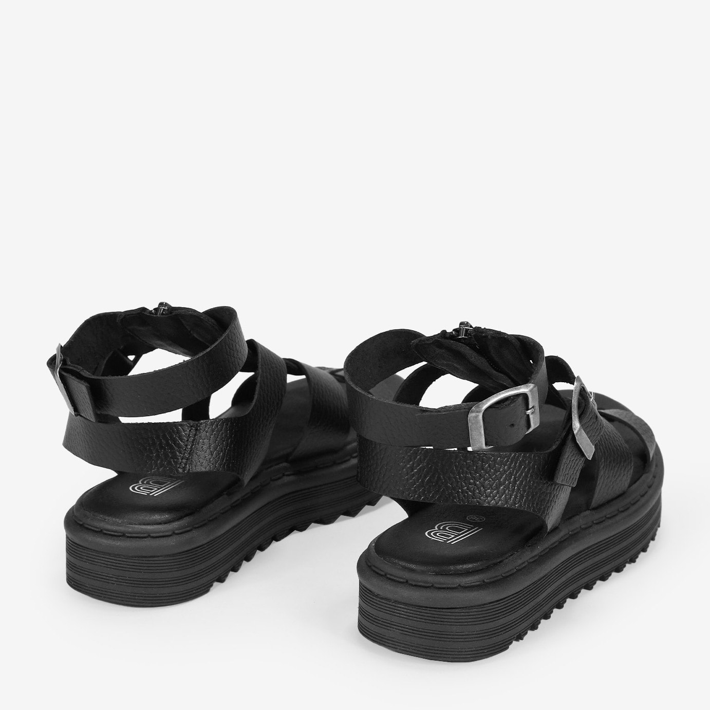 Sandalias cangrejeras negras en piel con cremallera