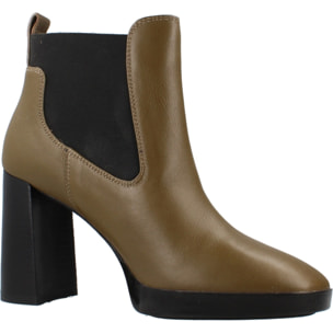 Botines Mujer de la marca GEOX  modelo D36VLE 046NH MARRON