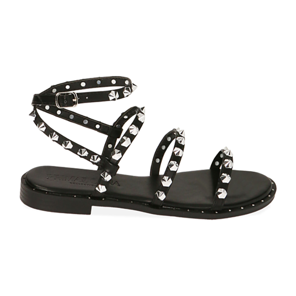 Sandalias planas negras con tachuelas